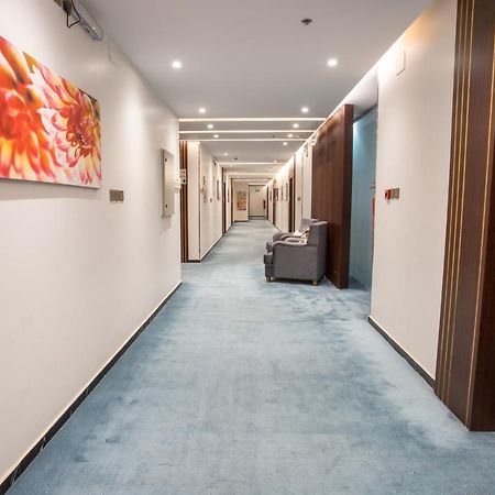 Golden Bujari Hotel - Diyafa Khamis Mushait Luaran gambar